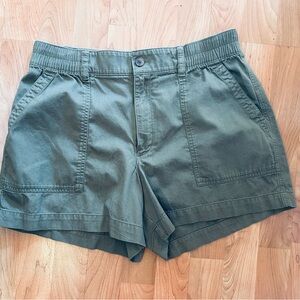 GAP Women's Green Cargo Shorts